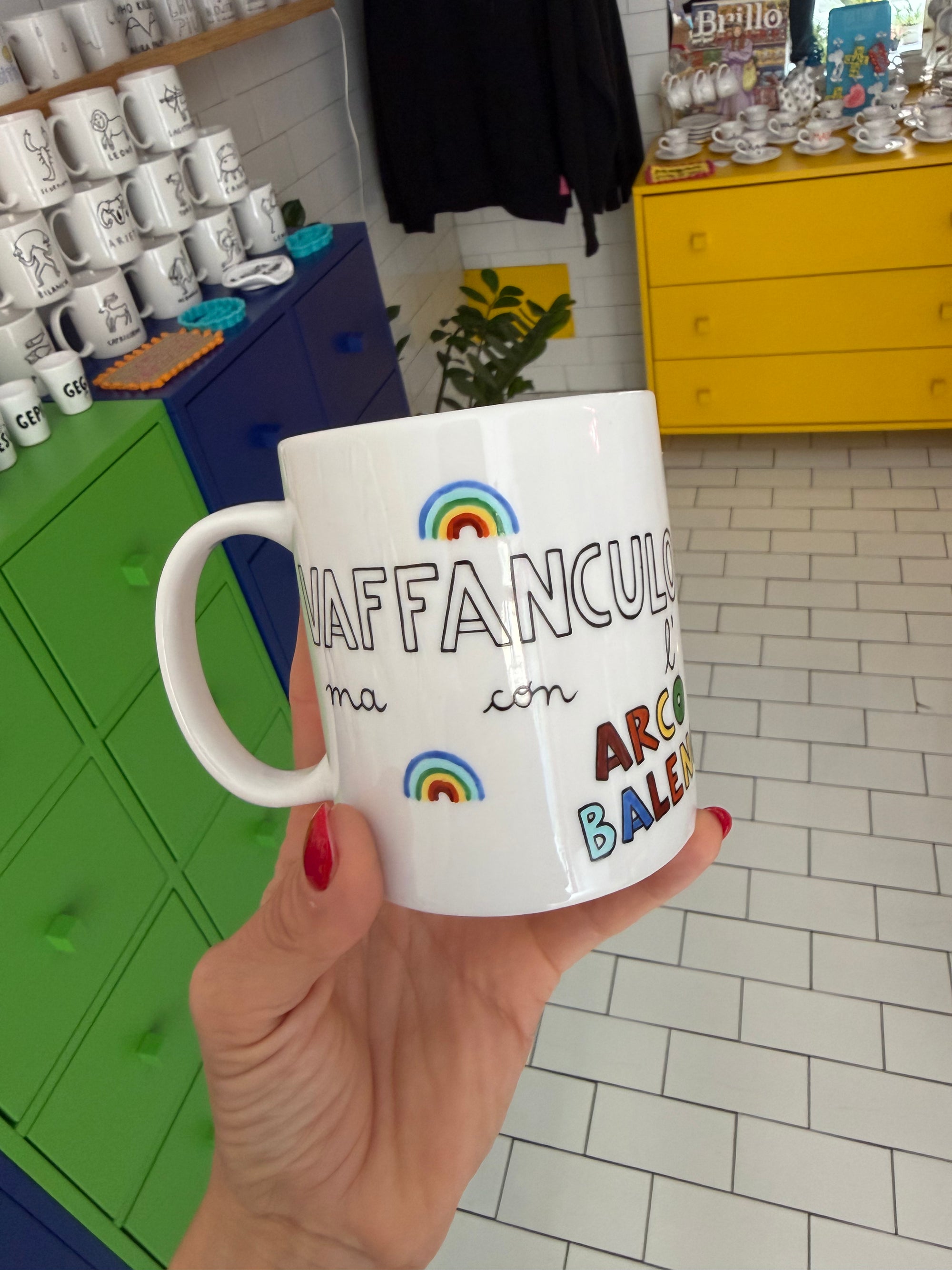 Vaffanculo ma con l'arcobaleno