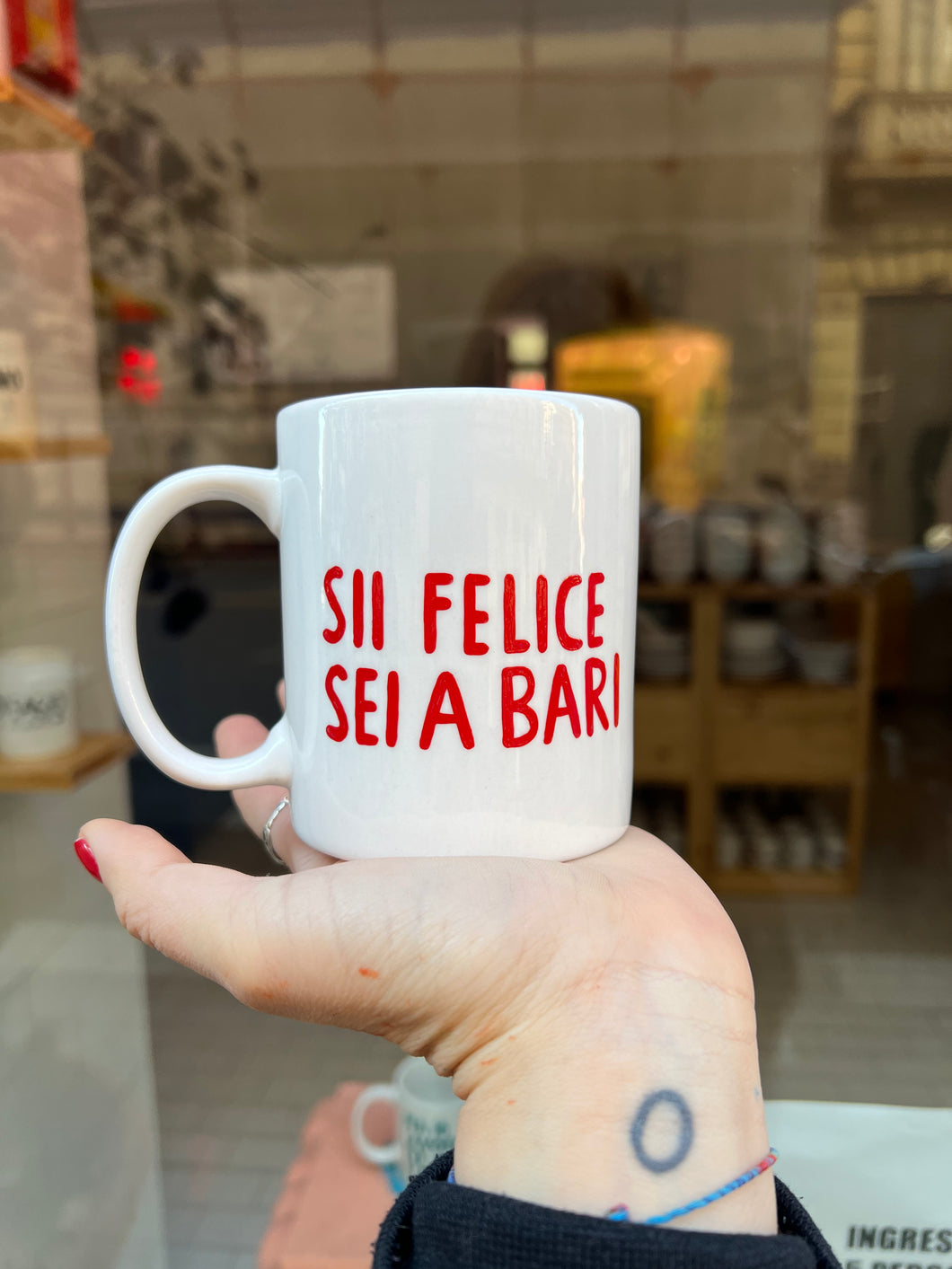 MUG Sii felice sei a Bari